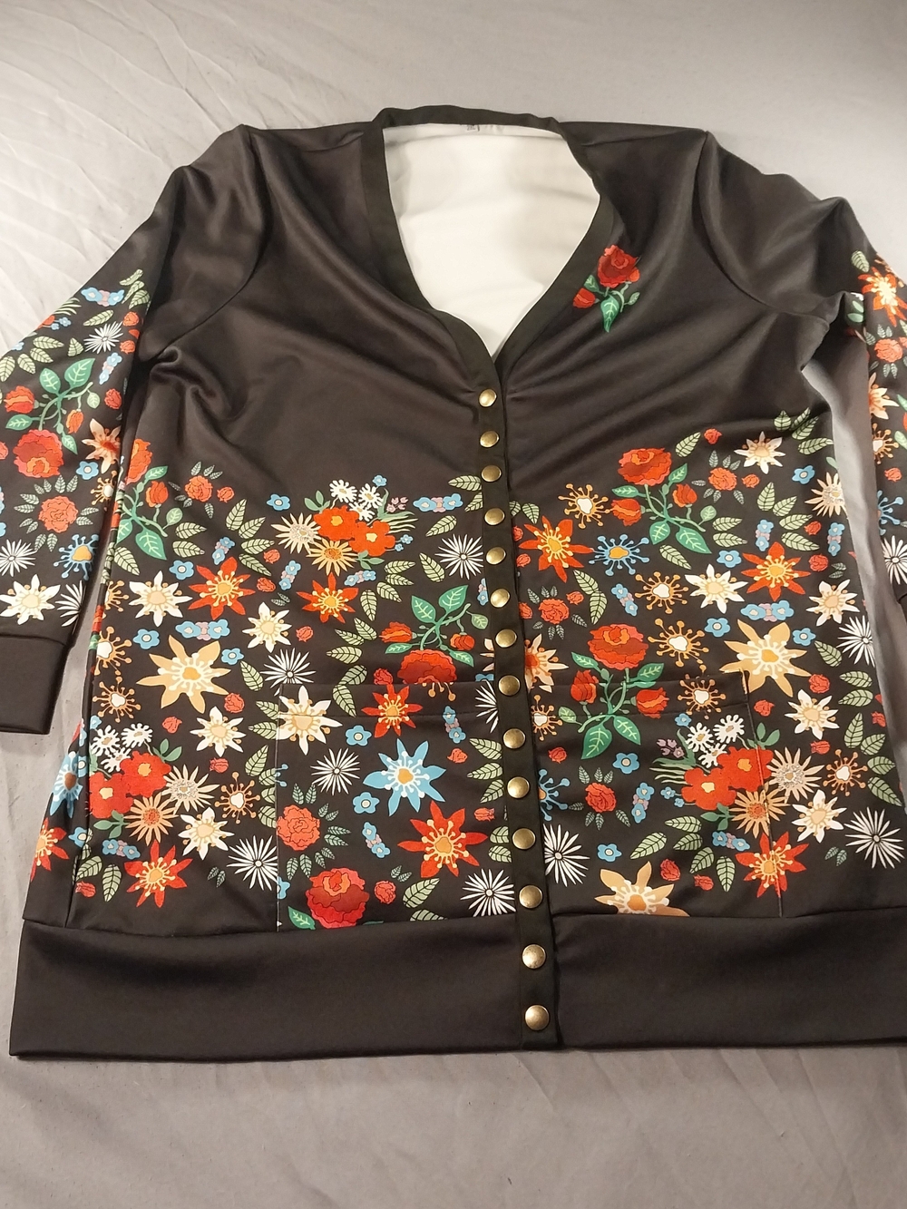Boutique Wildflower Floral Snap-Button Cardigan Jacket. #028